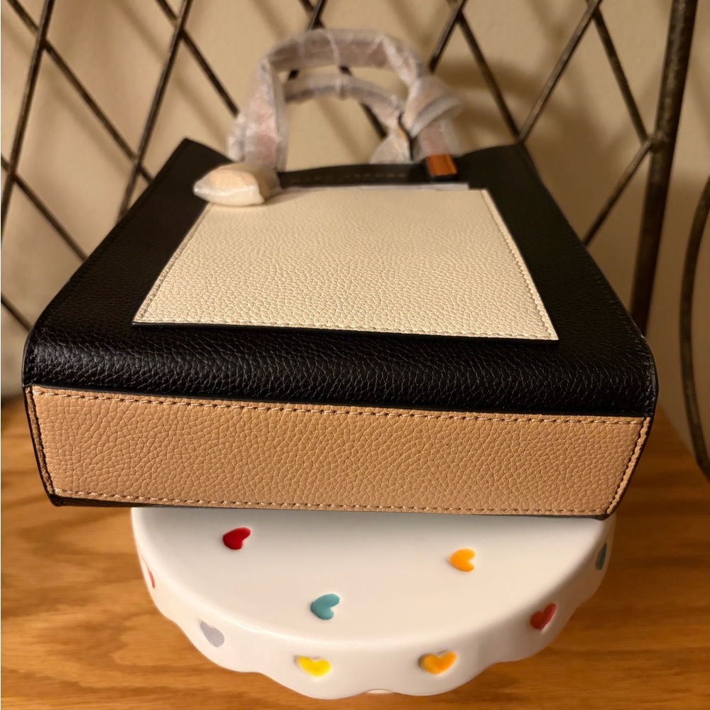 Marc Jacobs Multi “Grind” Tote NWT - Picture 7 of 9